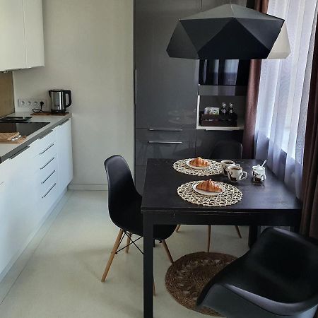 ヴロツワフWhitebeeapartamentアパートメント エクステリア 写真