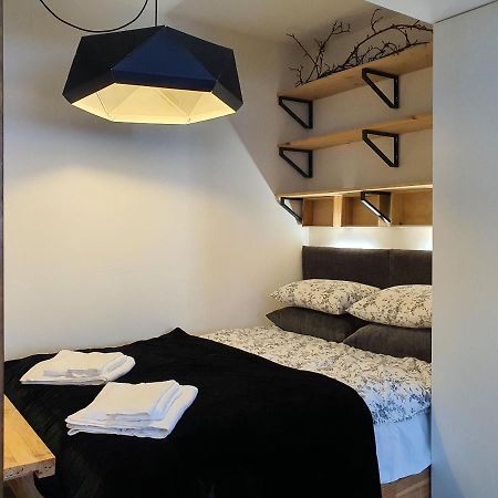 ヴロツワフWhitebeeapartamentアパートメント エクステリア 写真